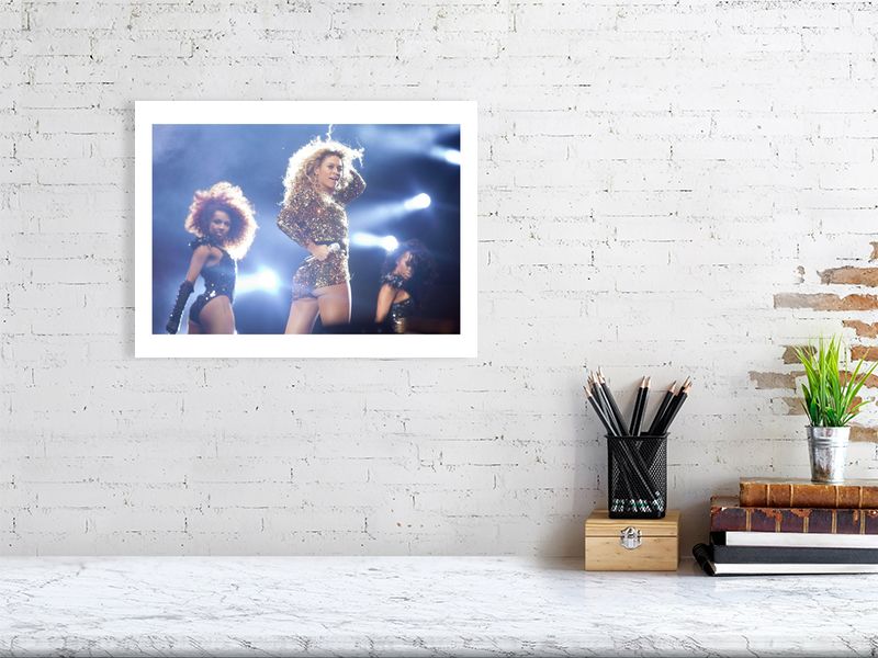 Beyoncé performs on The Pyramid Stage, 2011 – Guardian Print Store